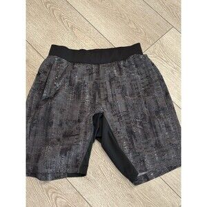 Lululemon Shorts Men's Medium Black Grey Pace Breaker T.H.E Unlined Gym Yoga